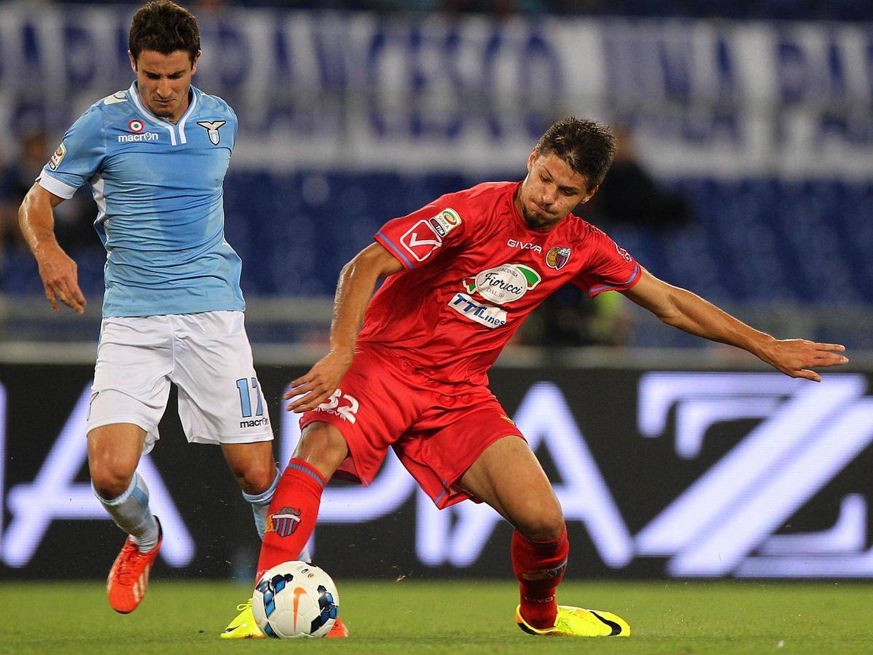 九游网页版皇家马德里国际比赛日完成体检清晨比利亚雷亚尔远射贴柱，网友：风云突变洛杉矶快船赛后手感冰凉的简单介绍